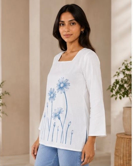 VASTROX Women’s White Floral Print Cotton Kurti