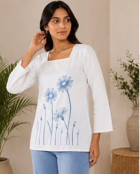 VASTROX Women’s White Floral Print Cotton Kurti